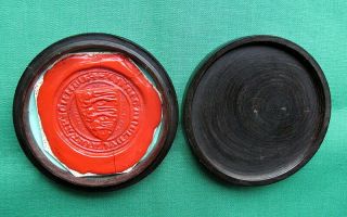 Antique Intaglio Wax Seal Impression/coat Of Arms/motto/round Wooden Box