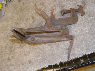 Antique Saw Vise Clamp Sharpening Tool Bench Mount Vintage E.  C.  Stearns No.  3 ?