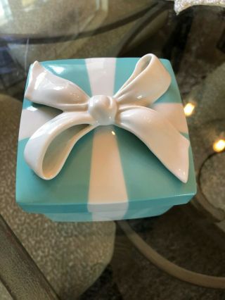 4.  3 " Large Tiffany & Co Porcelain Blue Trinket Gift Box Bow Jewelry Container