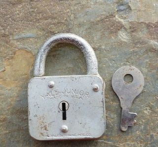 Small Vintage Pressed Steel Yale & Towne Padlock & Key 2 - 1/8 " Yale & Towne Lock