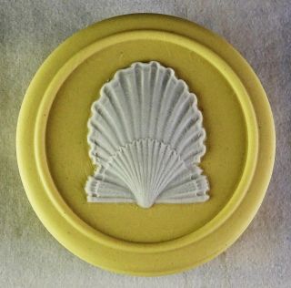 Wedgwood Primrose Yellow Trinket Box - Scallop Seashell Collectors Society