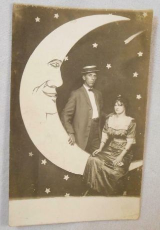 Vintage Postcard Rppc - Young Couple Posed In Paper Moon