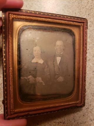 Handsome Young Couple 1/6 Plate Daguerreotype In Leather Case Circa 1840s.
