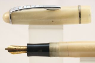 Vintage Osmiroid No.  65 White Pearl Italic Broad Oblique Lever Fill Fountain Pen