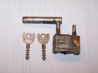 Vintage Pre Owned Odd Bar Top Locking Master Lock Pad Lock With 2 Keys