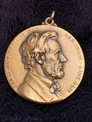 Abraham Lincoln Commemorative Bronze Medal / Pendant / Keychain.  Medallic Art