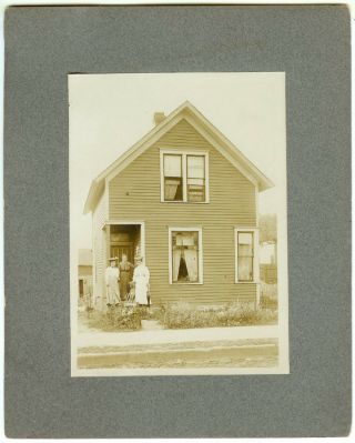 Rare Vintage City House Women: Three Ladies Standing Outside A Home Photo