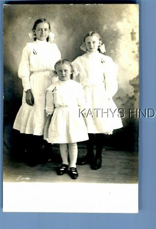 Real Photo Rppc M,  7122 Pretty Girls In Matching Dresses Together