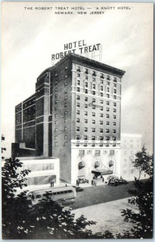 Newark,  Jersey Postcard The Robert Treat Hotel Street Scene Artvue C1940s