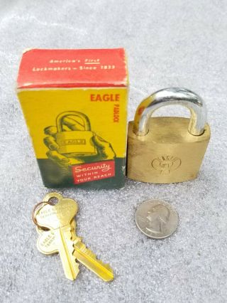 Nos Vintage Eagle Lock Co.  Brass Padlock.  Terryville,  Ct U.  S.  A.  2 Keys W Box.