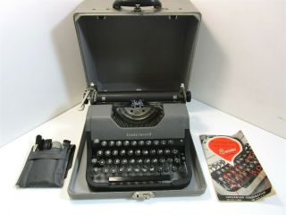 Vintage Underwood Black Metal Typewriter With Hard Grey Case & Accessories