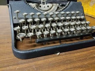 1920 - vintage Antique Underwood Portable Typewriter E1159924 3