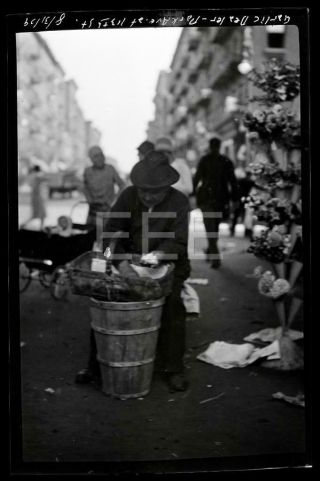 1929 Garlic Vendor Park Ave Manhattan Nyc York City Old Photo Negative 690b