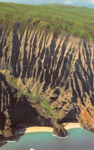 Q22 - 9024,  Steep Cliffs,  Nualolo Valley,  Island Of Kauai,  Hawaii. ,  Postcard.