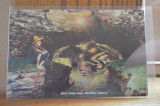 C 1945 Mark Twain Cave - Hannibal Missouri Postcard