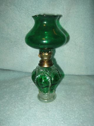 Very Pretty 10 " Clear & Green Glass Oil Lamp Green Chimney Made In Hong Kong