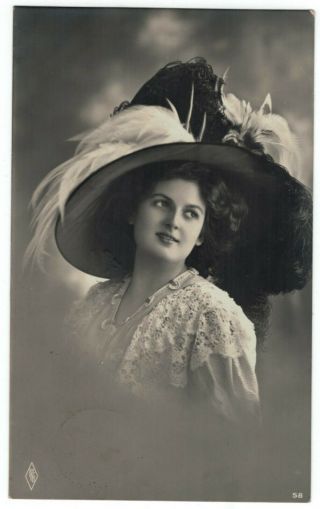 1910 Lovely Edwardian Lady W/ Large Feathered Hat Chapeau Vintage Glamour Rppc