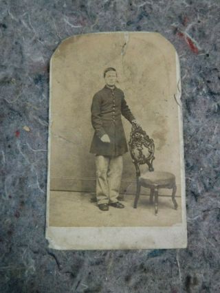 Civil War Era Cdv Photo Of Young Soldier By Wm.  Rhoads Of Philadelphia
