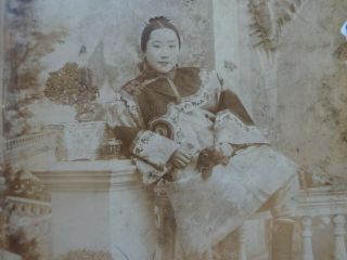 1 China cabinet photograph girl bound feet 1900 Tientsin 47 Tianjin 2