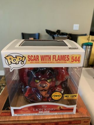 Scar With Flames Chase - Hot Topic Exclusive The Lion King Deluxe Funko Pop