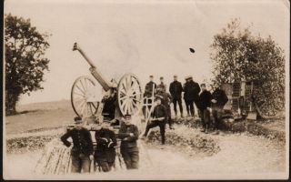 Z1462 Ww1 French Soldiers With 75 Mm Canon For Planes Rppc
