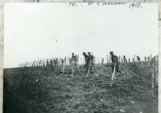 1918 Ww1 U.  S.  Soldiers Crossing Barbed Wire Photo Magic Lantern Glass Slide