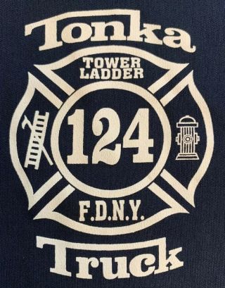Fdny Nyc Fire Department York City T - Shirt Sz L Tonka Truck 124 Brooklyn