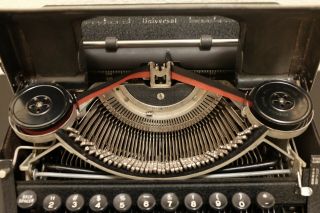 Underwood Universal Typewriter 8