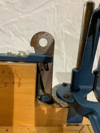 Vintage Powr - Kraft 84 - 2 - 3984 M Wood/Metal Miter Box & Hand Saw - Montgomery Wards 8