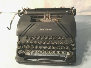 Vintage Smith Corona Portable Typewriter In Case Floating Shift