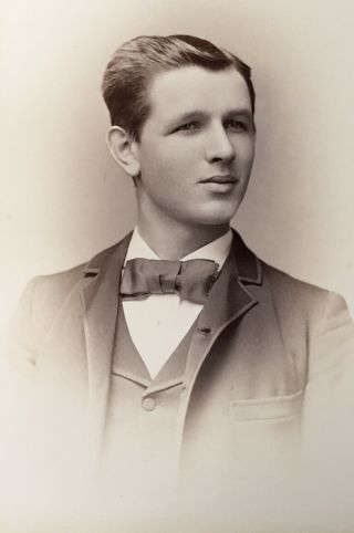1880’s Handsome Young Man Cabinet Card Photo Boston Massachusetts