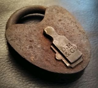 VINTAGE ANTIQUE CAST IRON D.  M.  & CO.  PADLOCK LOCK NO KEY MADE IN USA 4