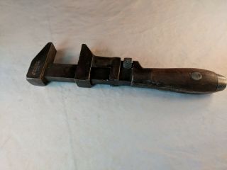 Antique Vint.  Pipe Wrench W/wood Handle,  10 ",  Coes Wrench Co.  Worcester Ma 142a