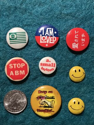 Vtg 1970s Pins Hippie,  Ecology,  I Am Loved,  Robert Crumb,  Stop Abm,  Smiley Face