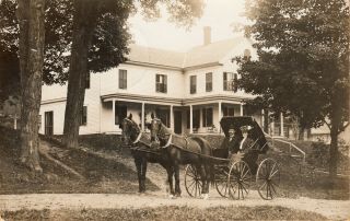 Williamsville,  Vt Rppc Man And Woman In Buggy In Front Of House 1907