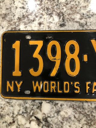 Vintage 1964 1965 York N.  Y.  WORLDS FAIR License Plate 3
