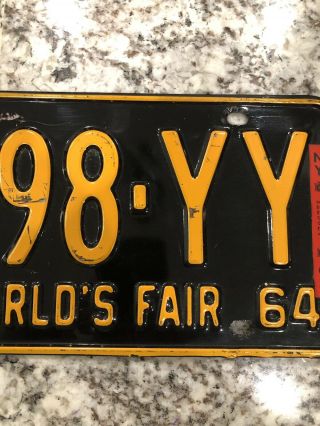 Vintage 1964 1965 York N.  Y.  WORLDS FAIR License Plate 8