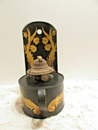 Vtg P&a Mfg Oil Lamp Metal Finger Lamp Tole Painted Black & Gold 8 1/4 " Tall