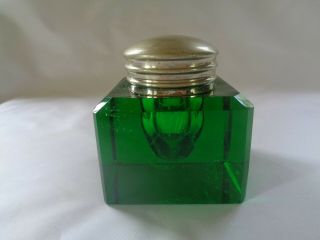 Vintage Emerald Green Glass Inkwell W/hinged Metal Lid Gorgeous