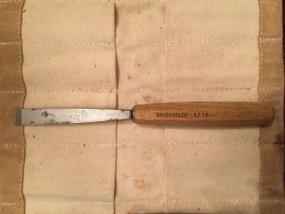 Pfeil Swiss Made - 1 Sweep Double Bevel Straight Chisel 16 Mm,  Full Size
