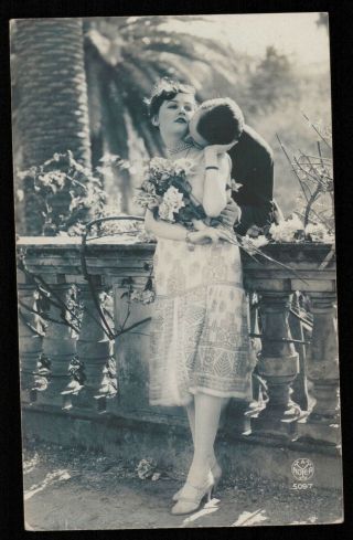 Deco Photo Postcard 1920s Couple Romance Hug Love Pearls Kiss Neck