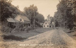 Newfane,  Vt South Main Street,  Homes,  Real Photo Pc C 1910 - 20