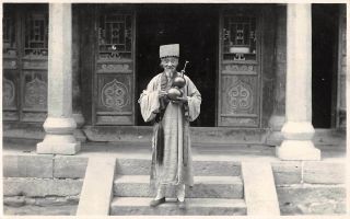 Weihai,  China Priest Standing At Temple Entrance,  Real Photo Pc C 1910 - 20