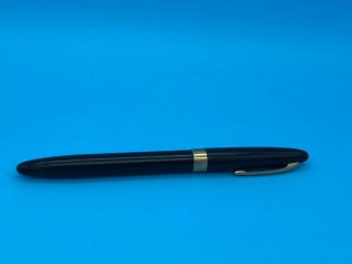 Vintage W.  A.  Sheaffer Fountain Pen Black With Gold Trim,  Made In Usa (l - 17)