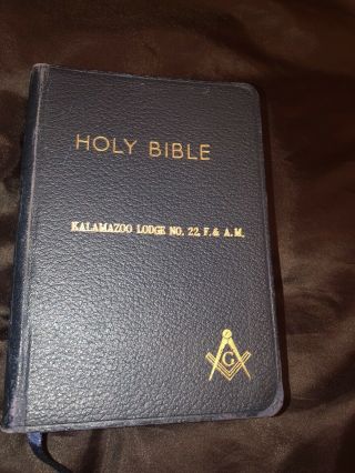 Freemason Holy Bible Masonic Edt.  Illustrated Kalamazoo Lodge No.  22 F.  & A.  M.