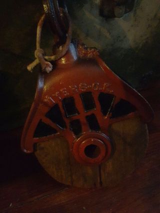 Antique Vintage MYERS CO Wood and Iron Barn Pulley,  Block and Tackle H322 2