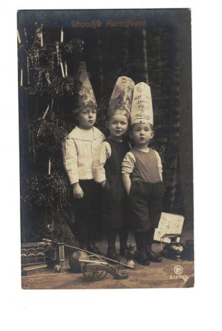 Mc1313 Victorian Boys Posing With Paper Hats Decorated Xmas Tree,  Vinatge Toys