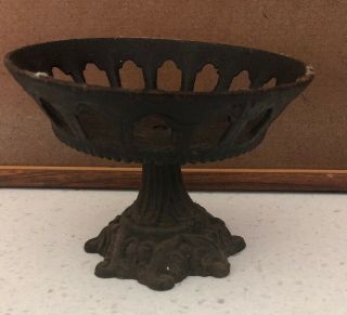 Vintage Cast Iron Oil Lamp Stand,  Table Top Lamp Holder Iron Art