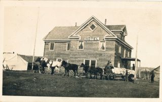 C1910 Rppc Hotel Copper Center,  Valdez,  Alaska,  Horse Drawn Wagon Photo Postcard