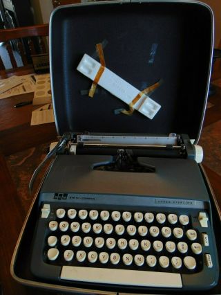 Vintage Smith Corona Sterling Typewriter With Hard Case